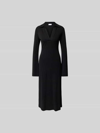 Filippa K Midikleid mit V-Ausschnitt in Black, Gr&ouml;&szlig;e XS