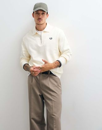 Fred Perry felpa con mezza zip e colletto in &eacute;cru-Bianco