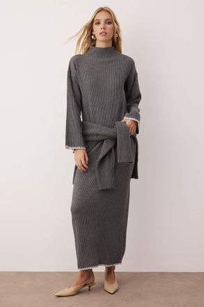 Trendyol Modest Dames Grijs Effen Maxi Lang Casual Recht Modest Jurken