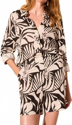 Tribal Pull On Short In Black