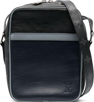 Louis Vuitton 2017 pre-owned Danube PM crossbody bag - women - Leather - One Size - Blue