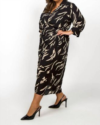 Donna Morgan Liza Crepe Dress In Black/cream