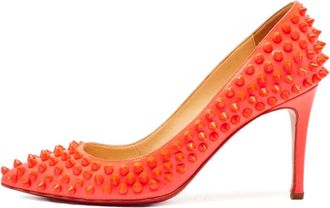 Christian Louboutin 2024 lakleren pumps met spikes - Roze
