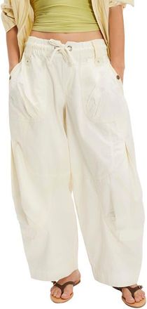 Free People Onset Cotton Twill Parachute Pants in Tofu at Nordstrom, Size X-Small