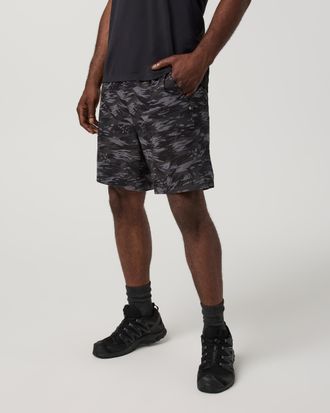 Vuori Clothing HardKore Shorts Lined 7 | Black Riptide Camo | XS, Size Extra Small