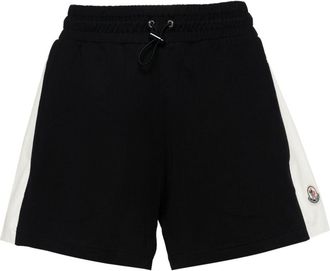 Moncler logo-appliqu&eacute; striped shorts - women - Cotton - S - Blue