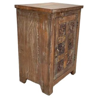 Wanderlust Deco Mesita de noche de madera acabado artesanal marr&oacute;n 50x36x70h cm