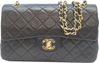 Chanel Leather Shoulder Bag (Pre-Owned)