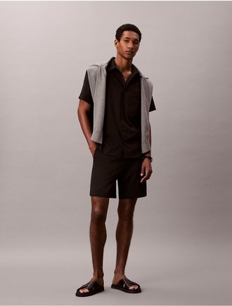 Calvin Klein Mens Straight Seersucker Elastic 7 Shorts - Black - 29