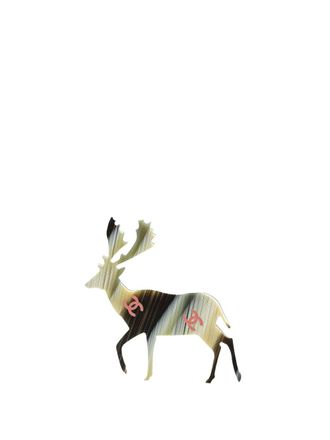 Chanel 2001 Resin CC Reindeer Brooch costume brooch - women - Resin - One Size - Grey