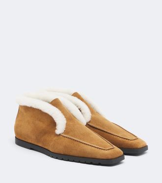 Toteme Shearling-lined suede ankle boots