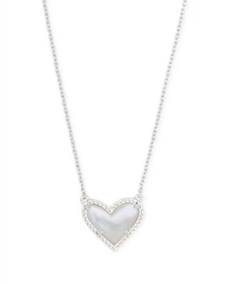 Kendra Scott Womens Ari Heart Pendant Necklace In Ivory Mother Of Pearl