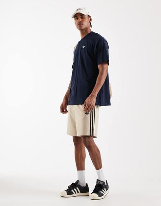 adidas Originals Firebird - Pantaloncini kaki-Verde