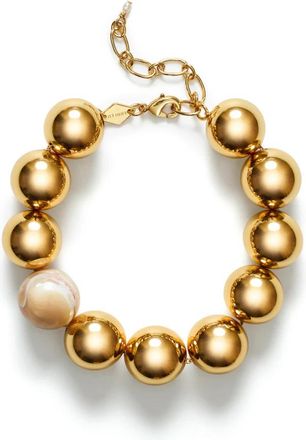 Anni Lu Gouden Statement Armband met Parel Detail - Dames - Armbanden - Geel - ONE Size - Leer - Accessoires