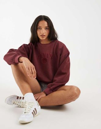 Levi's felpa vestibilit&agrave; squadrata con logo vintage in bordeaux slavato-Rosso