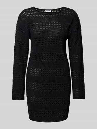 Noisy May Knielanges Kleid mit Lochmuster Modell LAIKA in Black, Gr&ouml;&szlig;e XS