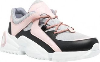 Ferragamo Womens Skylar Shoe In Black/pink