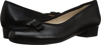 Eric Michael Womens Myra Low Block Heel Pumps In Black Nappa