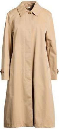 Burberry JACKEN & M&Auml;NTEL - Jacken, M&auml;ntel & Trenchcoats auf YOOX.COM