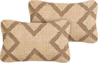 Beliani Conjunto De 2 Cojines Patr&oacute;n Geom&eacute;trico Tapizado De Yute Y Lana 30 X 50 Cm Beige Y Marr&oacute;n Claro Gopi