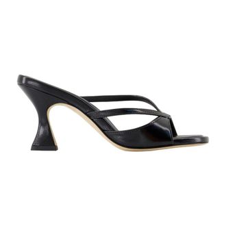 Carel Athena Pumps