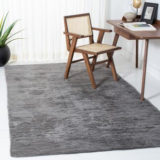 Safavieh Faux Sheep Skin Machine Made Area Rug, Grey Shag / Flokati Style Easy Care