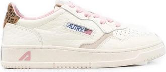 Autry Medalist Low - Dames - Sneakers - Beige - 37 EU - Schoenen