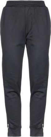 Guess BOTTOMWEAR - Trousers sur YOOX.COM