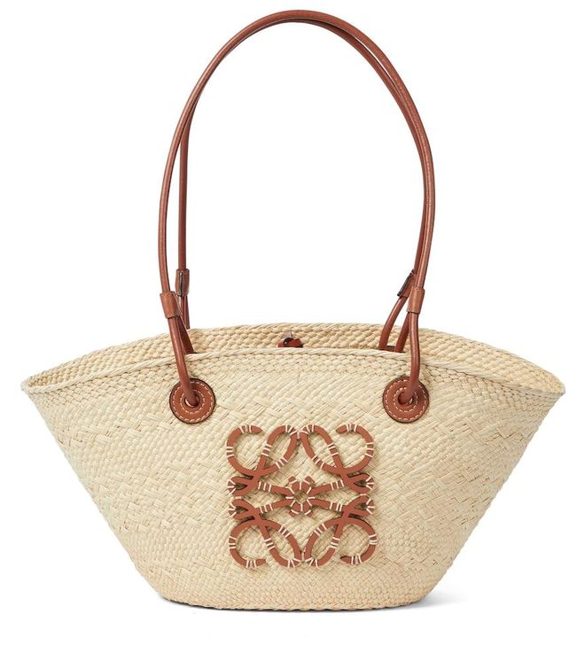 Paulas Ibiza Anagram Small basket bag