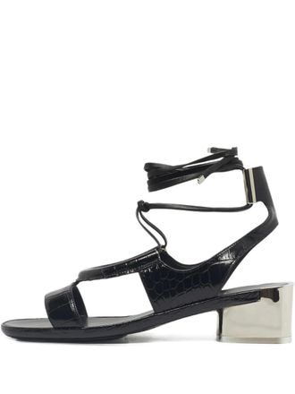 Ferragamo Glorja sandalen met krokodillen-reli&euml;f - Zwart