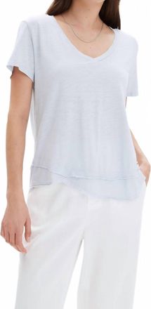 Chrldr Ava V Neck Tee In Limestone