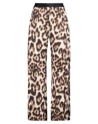 Jucca BOTTOMWEAR - Pantaloni su YOOX.COM