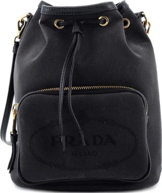 Prada Logo Drawstring Canvas bucket bag - Zwart