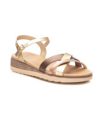 Xti Womens Low Wedge Strappy Sandals In Gold