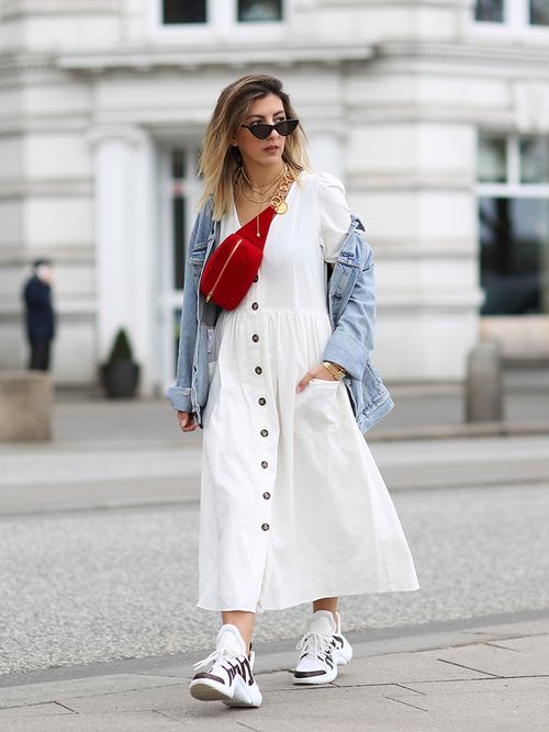 come abbinare un vestito basic