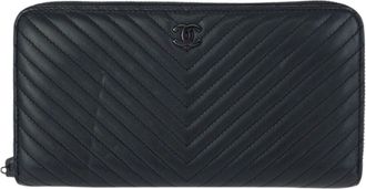 Chanel Black Leather Long Wallet (Bi-Fold) (Pre-Owned)