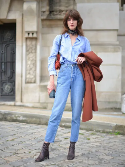 Los mejores tipos de pantalón para chicas bajitas