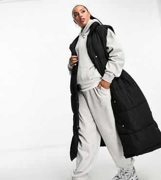 River Island Plus Gilet imbottito nero taglio lungo