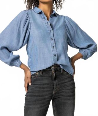 Lilla P Womens Shirred Sleeve Buttondown Shirt In Washed Chambray