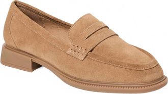 Intentionally blank Womens Marblehead Loafer In Tawny