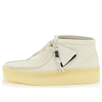 Clarks (WMNS) Clarks Wallabee Cup Boots White Nubuck 26168988