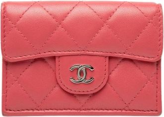 Chanel Pre-owned Wallets, female, Pink, Size: ONE SIZE Pre-owned Quilted Lambskin Wallet