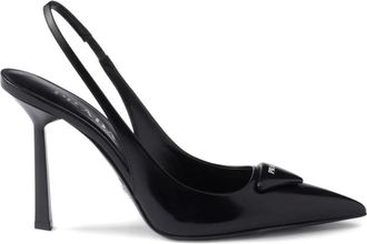 Prada 100 mm slingback pumps met logo - Zwart