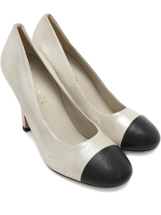 Chanel pearl-embellished heeled pumps - Silver
