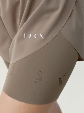 Born Living Yoga Short Bikila Taupe