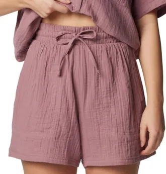 Columbia Holly Hideaway Breezy Short In Fig