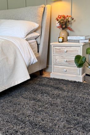 Kukoon Slate Grey Soft Fluffy Shaggy Cosy Warm Bedroom Area Rugs in Mid Grey | Size: 240 cm x 330 cm