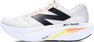 New Balance Womens Supercomp Trainer V3 Shoes In Angora