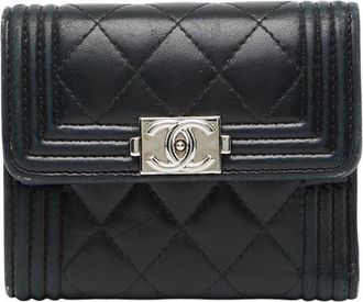 Chanel Black Leather Wallet (Tri-Fold) (Pre-Owned)