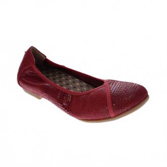 Revere Comfort Shoes Womens Nairobi Ballet Flats In Cherry Lizard